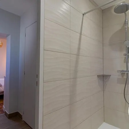 Spacieux De 8 Au Cœur Des Vignes D'anjou - Fr-1-622-112 Hébergement de vacances *