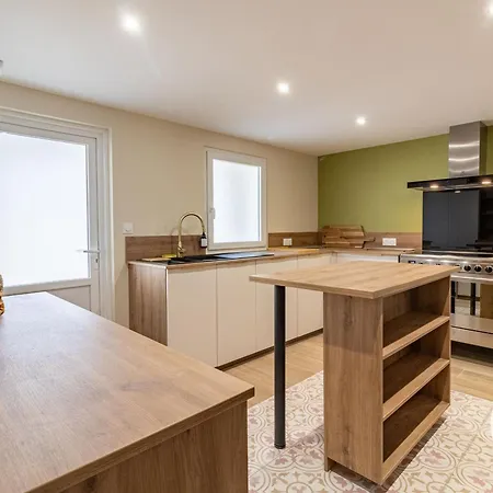 Hébergement de vacances Spacieux De 8 Au Cœur Des Vignes D'anjou - Fr-1-622-112 *